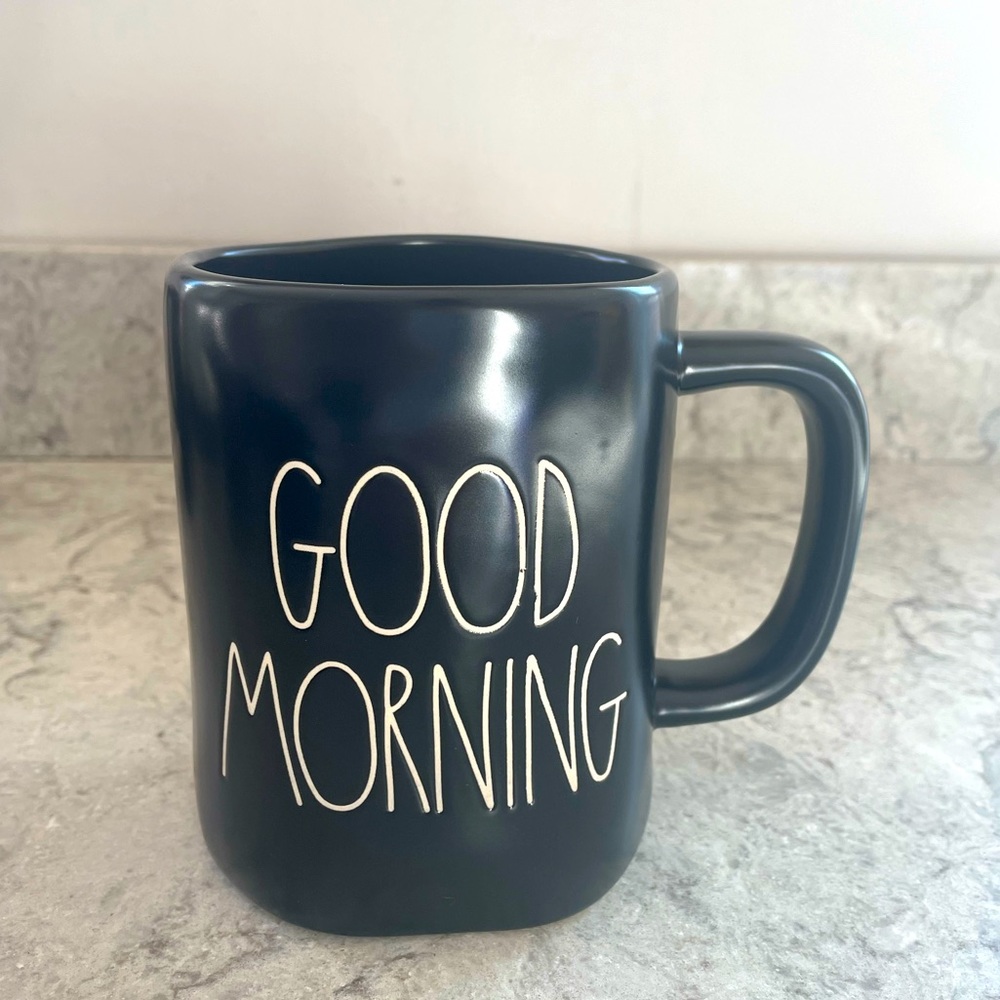 Rae Dunn mug - black